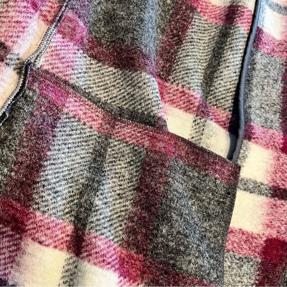 Max Studio Gray Fuchsia White Wool Blend Plaid Blanket Coat with Pockets L - Picture 8 of 12